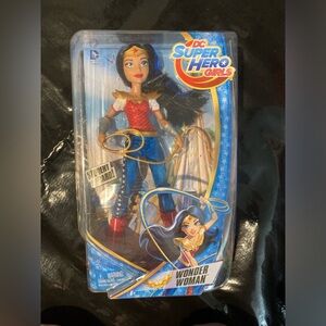New DC Super Hero Girls: WONDER WOMAN with Student ID Card 12" Action Figure